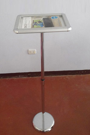 poster stand A4
